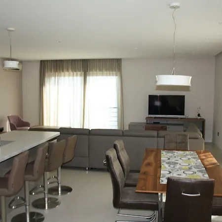 Luxury Ruskamen 3 Apartment *